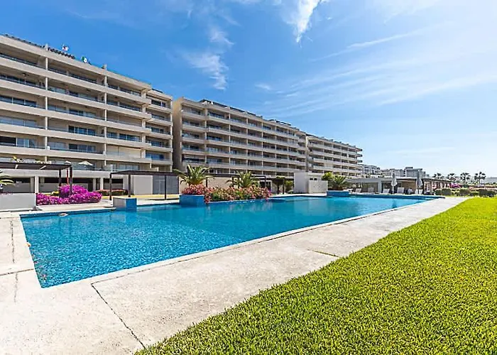 Top-rated 3 Bedroom Ocean Views Infinity Pools *