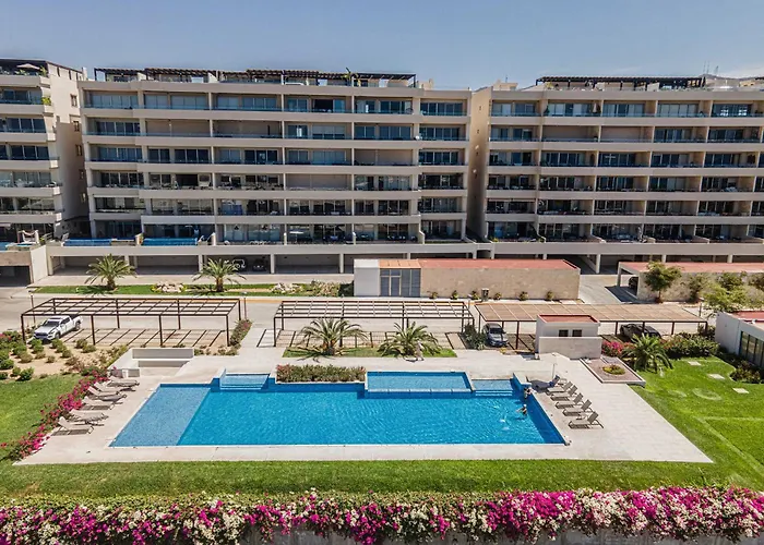 Top-rated 3 Bedroom Ocean Views Infinity Pools